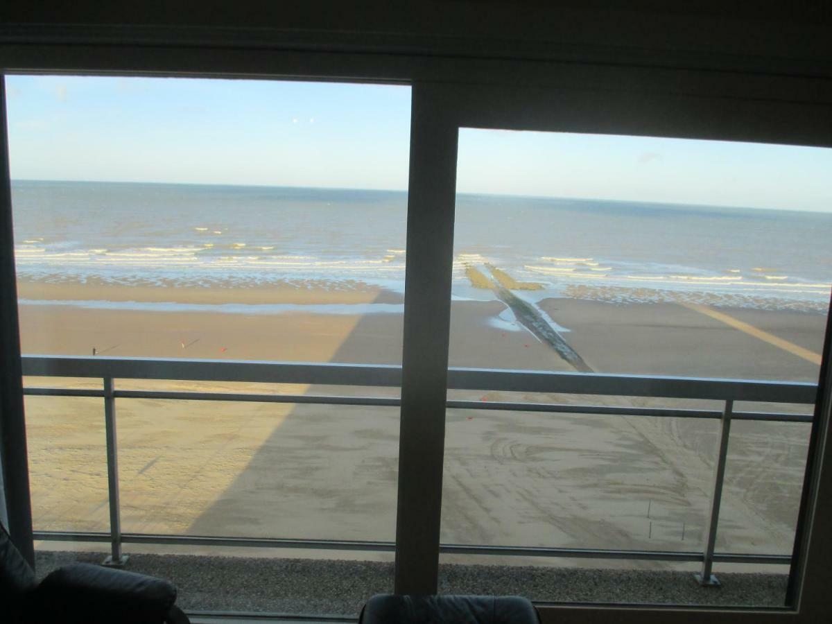 Studio On The Beach With Sea View ミデルケルケ エクステリア 写真