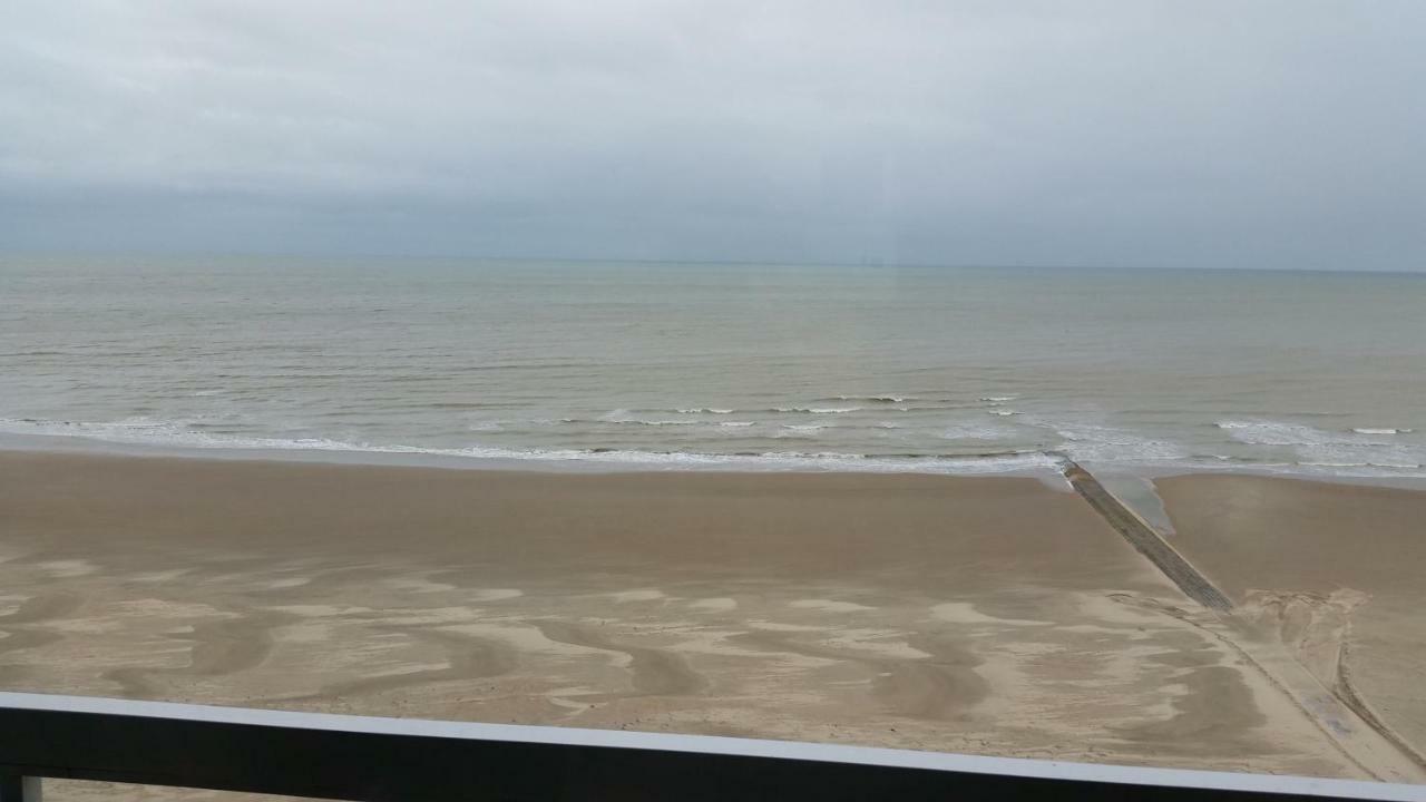 Studio On The Beach With Sea View ミデルケルケ エクステリア 写真